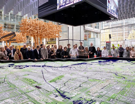 251024-WTC-OnthullingMaquetteAmsterdam_fotografie-SanneCouprie-037